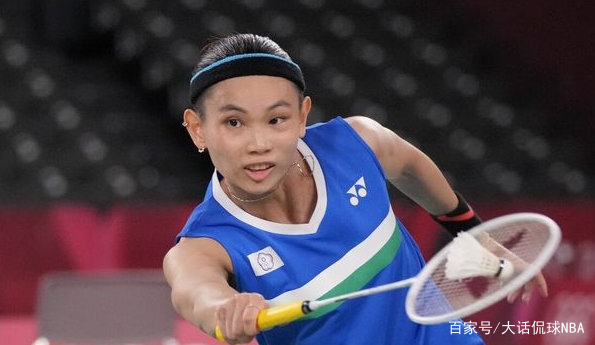 包含英格兰羽毛球队鏖战泰国羽毛球队，戴资颖关键制胜的词条