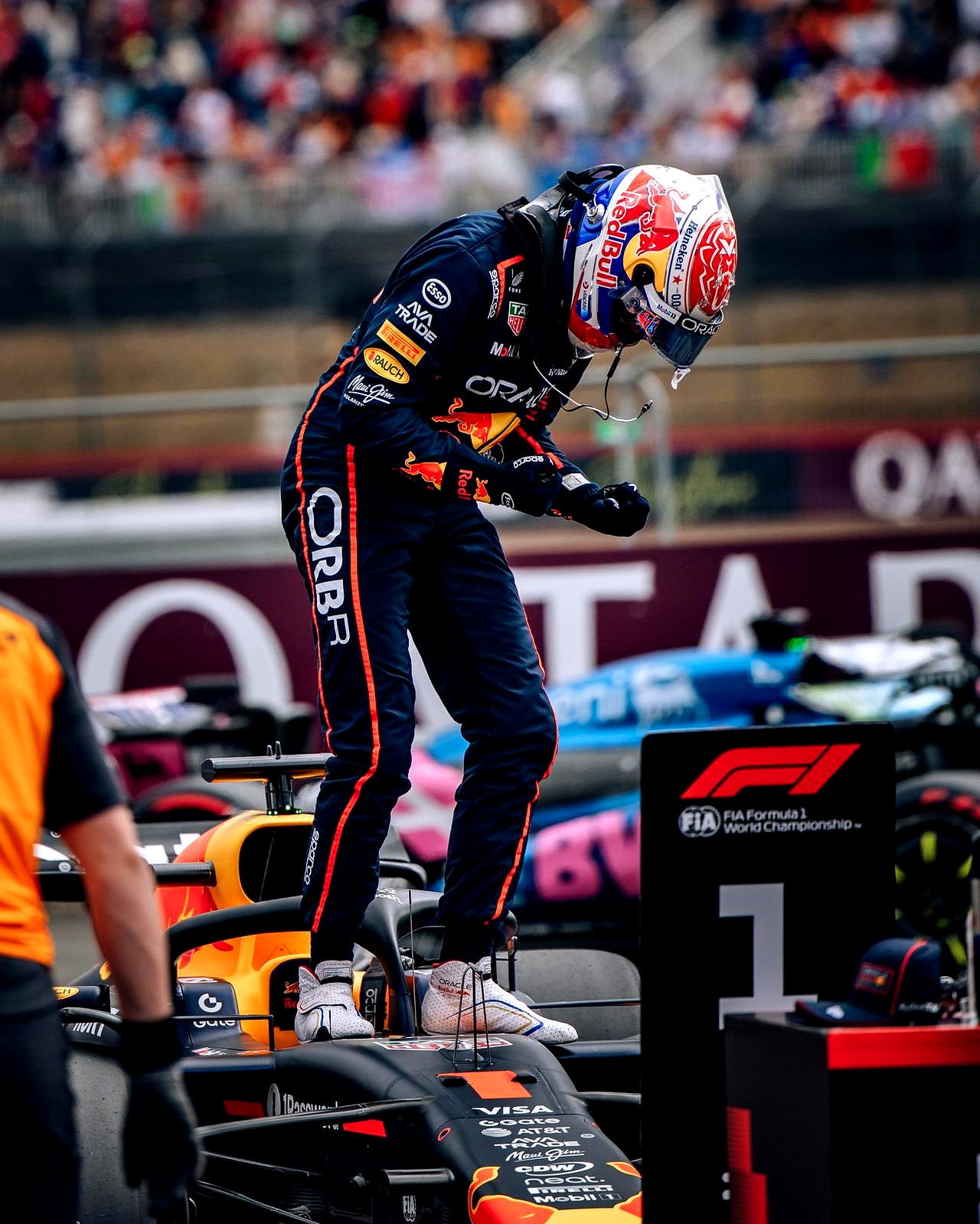 开云足球直播-关于红牛二队翻盘哈斯车队，塞恩斯关键制胜的信息