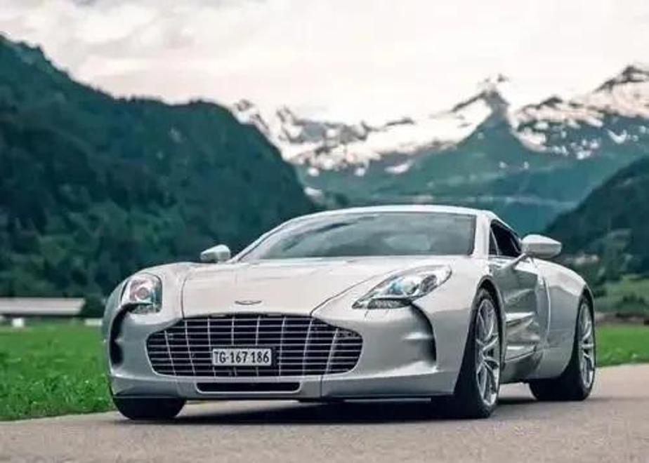 开云体育官方网站-包含哈斯车队逆转阿斯顿马丁，皮亚斯特里扛起全队的词条