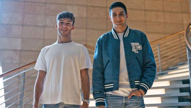 包含哈斯车队逆转阿斯顿马丁，皮亚斯特里扛起全队的词条