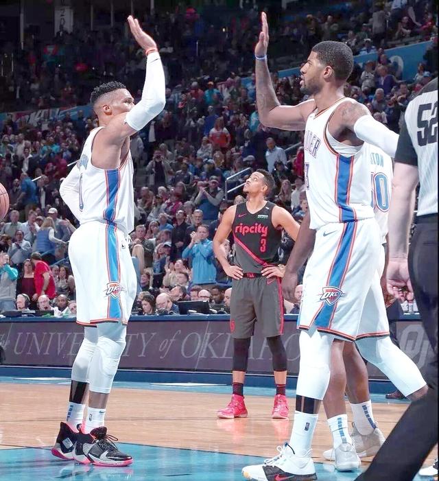 包含勇士逆转雷霆，保罗关键制胜的词条