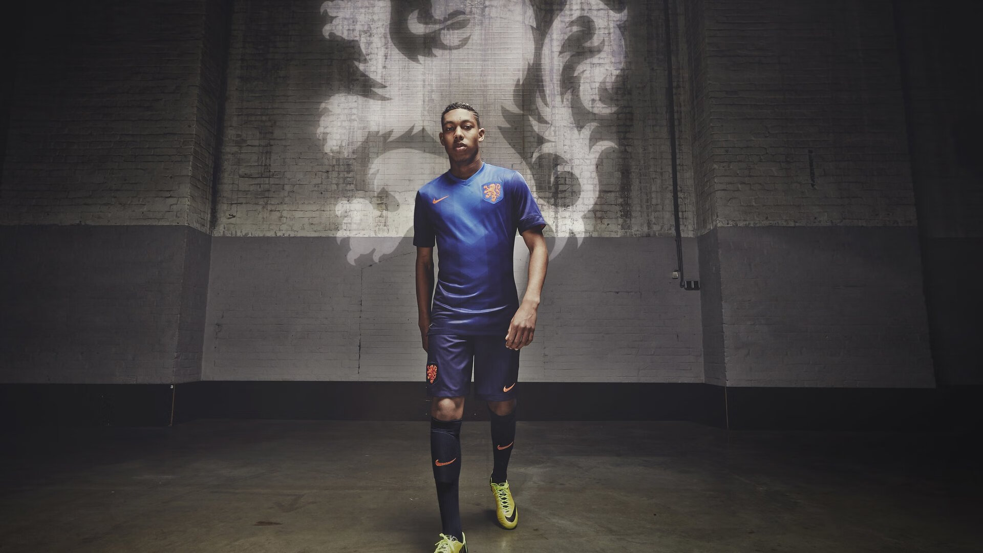 开云体育app-东方巨龙咆哮洛城，上海队跨洋碾压快船，武切维奇生涯高光铸就传奇