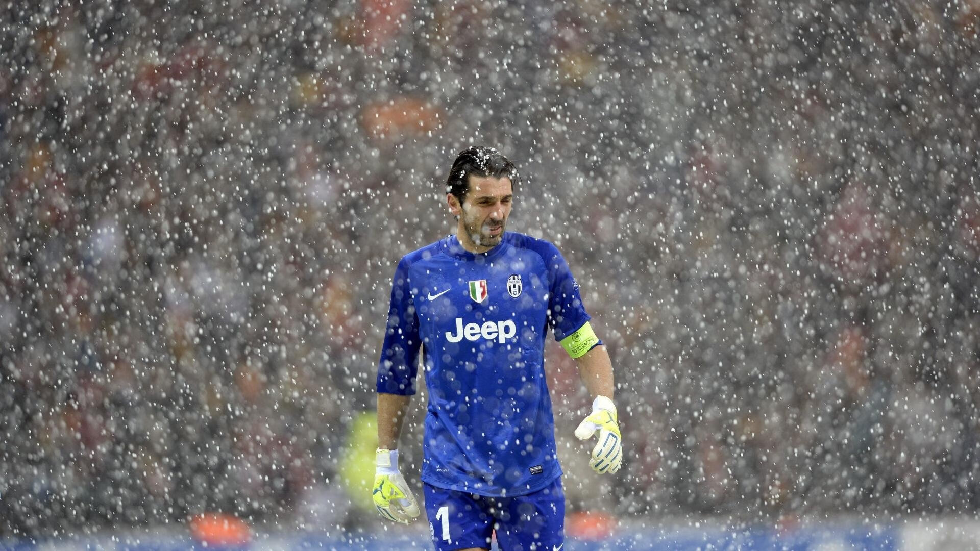 开云体育入口-丹麦队轻取日本队，戴资颖关键制胜—羽坛双线战局的战术启示