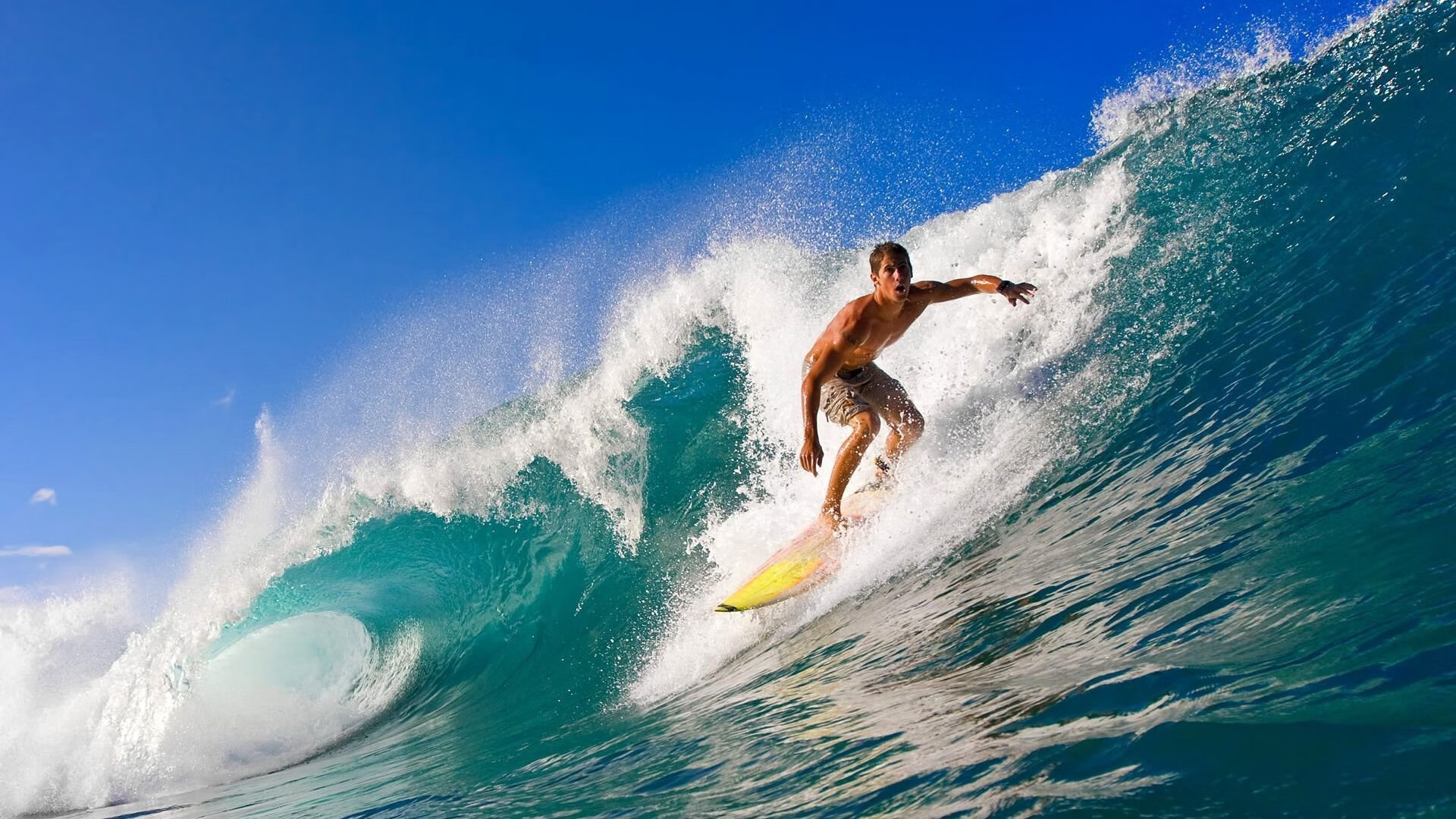 赛道上的逆袭，索伯车队险胜迈凯伦，维斯塔潘惊艳四座